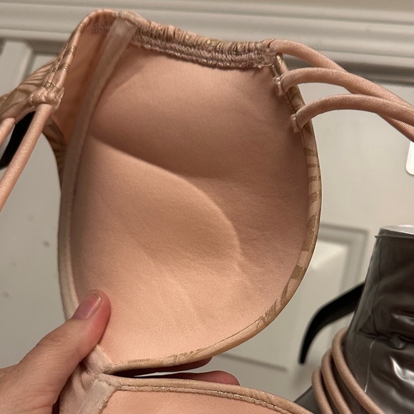 victoria secret Gold Shell Bombshell push up bathing suit top size 32B - Picture 9 of 11